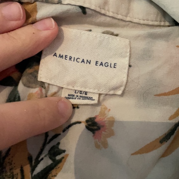 AE tie front Hawaiian shirt - Picture 2 of 2